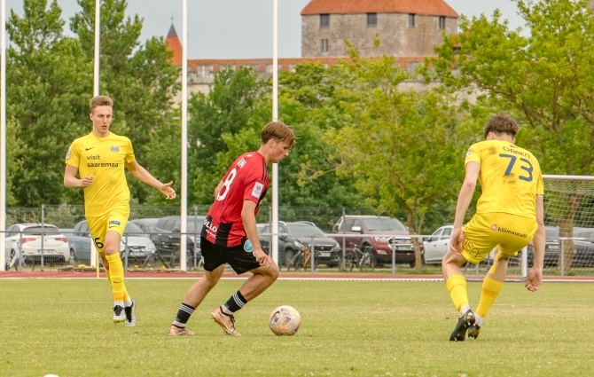 VAATA JÄRELE: Kuressaare ja United lõid teisel poolajal kokku viis väravat