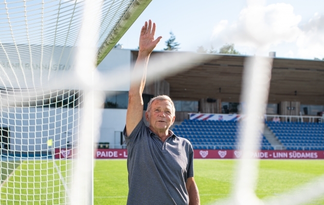 Nooruspõlves mängis Saar mõnda aega ka väravavahina, enne kui väljakule siirdus. Foto: Liisi Troska / jalgpall.ee