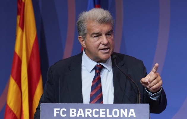 Robert Lewandowski on Barcelona presidendi Joan Laporta praeguse ametiaja üks suurimaid oste. Foto: Alejandro Garcia/EPA/Scanpix