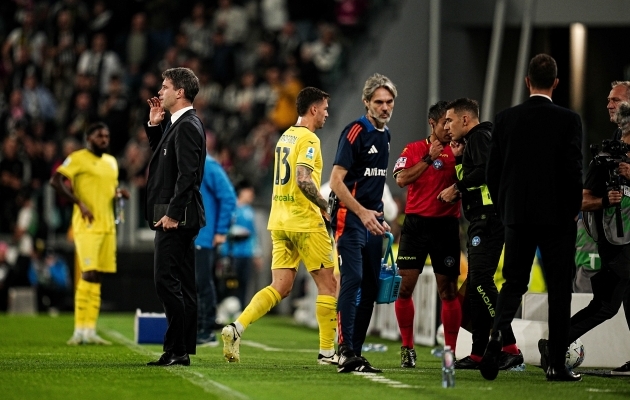 Alessio Romagnoli jättis Lazio varakult kümnekesi väljakule. Foto: Scanpix / Marco Alpozzi / LaPresse via ZUMA Press