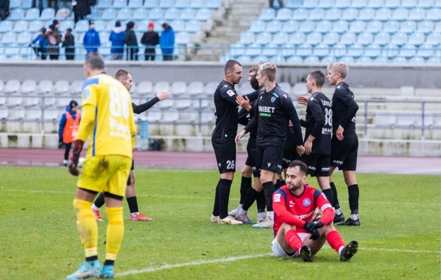 Pilt eelmisest sügisest. Vähem kui aastaga on Kalevi ja Transi duell hoopis teise tähenduse saanud. Foto: Brit Maria Tael