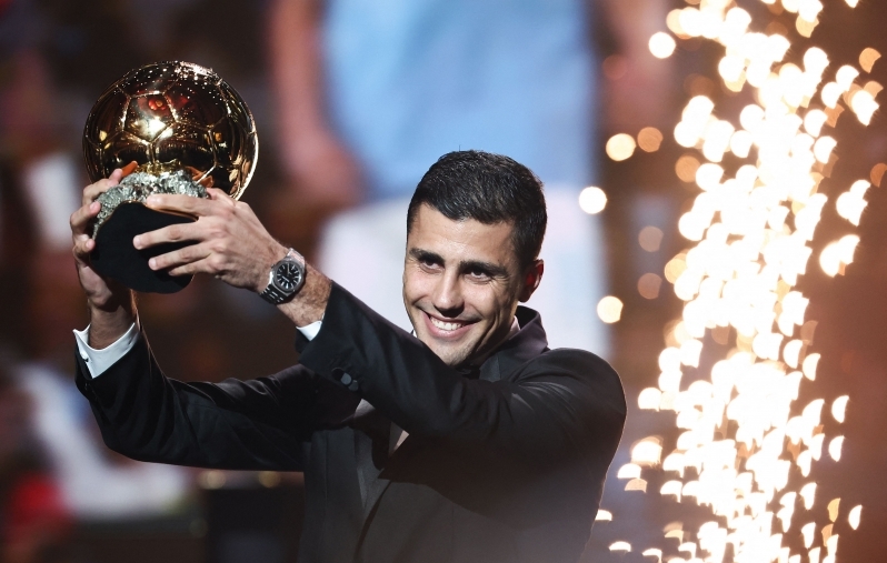 Rodri jättis Real Madridi staarid selja taha ja võitis karjääri esimese Ballon d'Ori