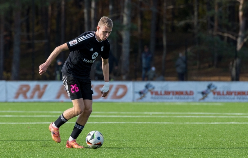 Stabiilselt esinenud Rommi Siht hoidis keskväljal asjad korras. Foto: Katariina Peetson / jalgpall.ee