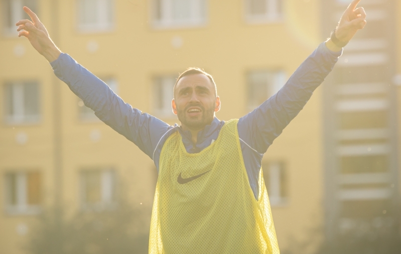 Sergei Zenjov loodab, et saab Aserbaidžaanist kaasa võtta värsked ilusad mälestused. Foto: Liisi Troska / jalgpall.ee