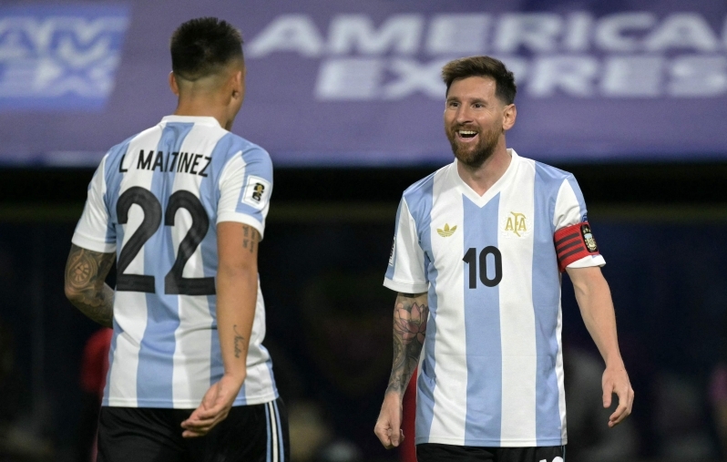 Ajaloolise tähiseni jõudnud Messi sillutas teed Argentina napi võiduni