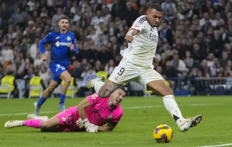 Mbappe penaltilööja ametist taandanud Real leevendas nädalasisest pettumust