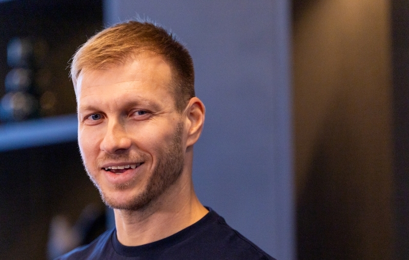 Ragnar Klavan tänasel pressikonverentsil. Foto: Katariina Peetson / jalgpall.ee