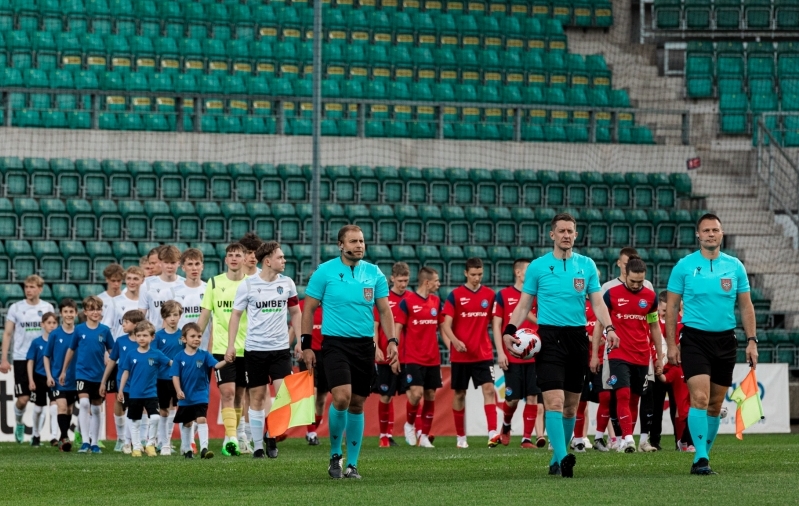 Mulluse U19 tippliiga finaali kordusetenduses tõmbasid seekord pikema kõrre Transi noored