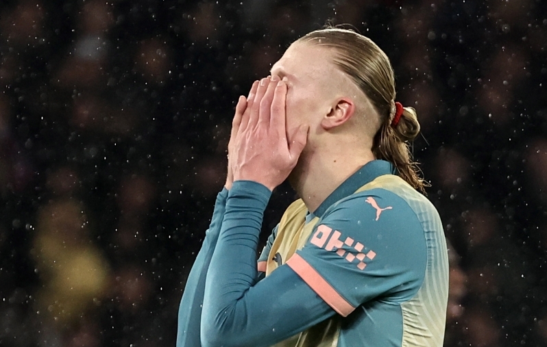 Erling Haaland tegi skoori, aga Manchester City kaotas jälle eduseisust. Foto: Scanpix / Christophe Petit Tesson / EPA