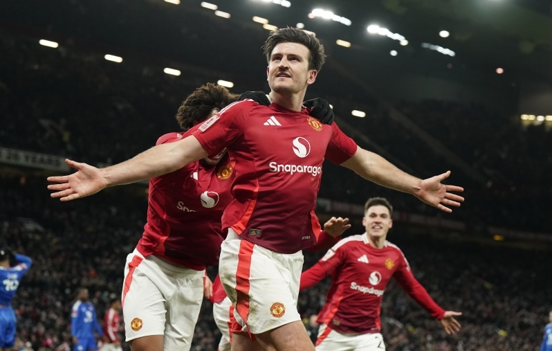 Maguire lõi viimasel üleminutil suluseisust Manchester Unitedi võidule