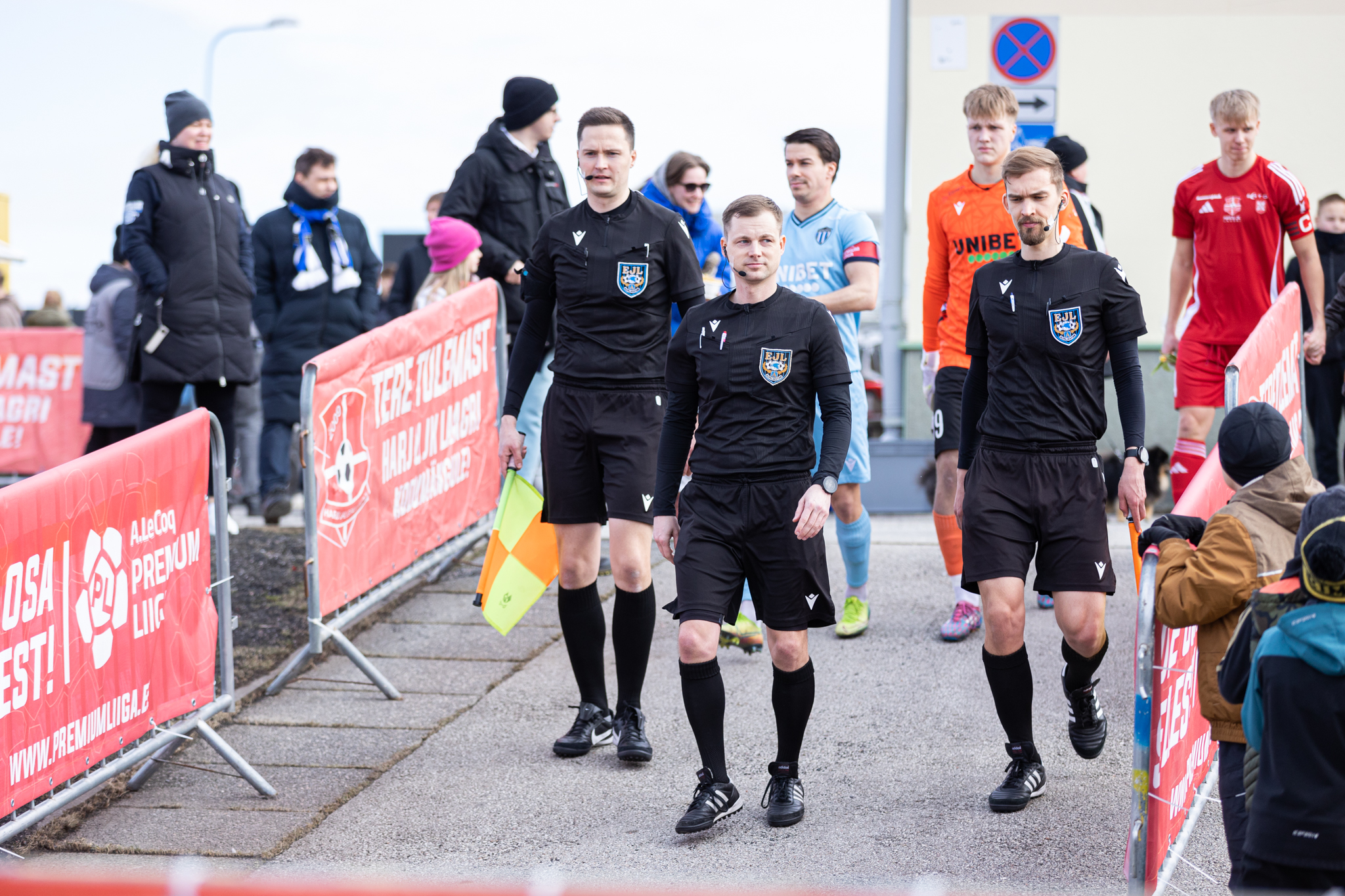 Tiitlimänge vilistavad Külljastinen ja Üprus