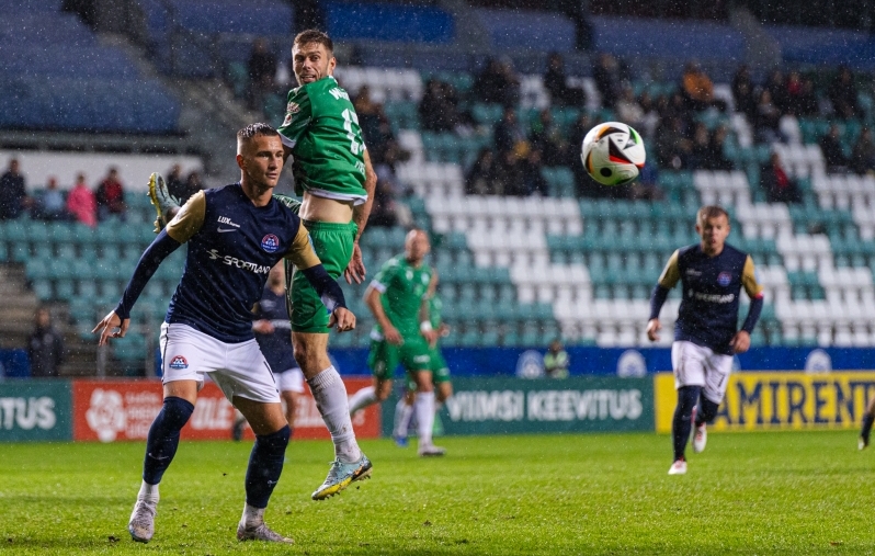 FCI Levadia ja Narva Trans selgitavad ühe karikavõistluste finalisti. Foto: Katariina Peetson / jalgpall.ee