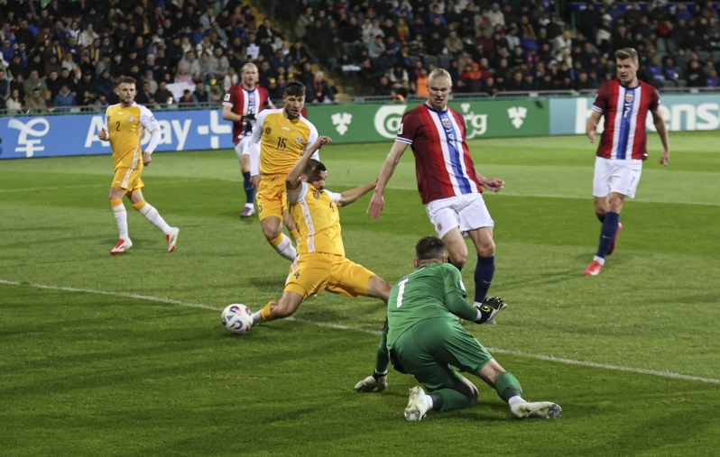 Erling Haaland alustas uut valiksarja väravaga. Foto: Scanpix / Aurel Obreja / AP Photo