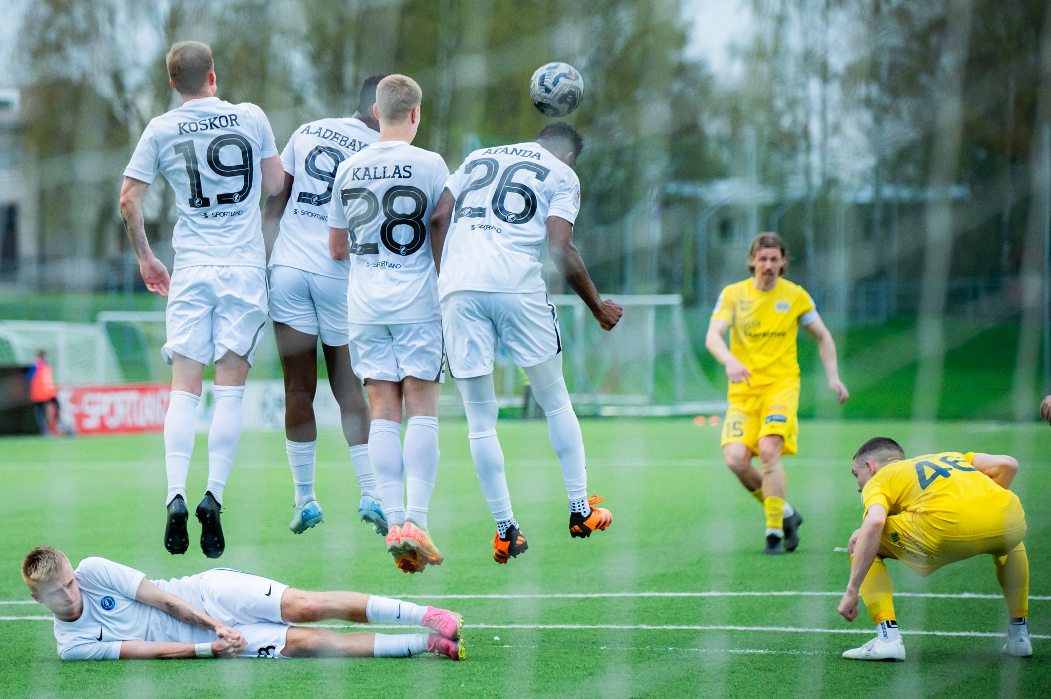 VAATA JÄRELE: Kuressaare kallutas pingelise heitluse Tartus enda kasuks