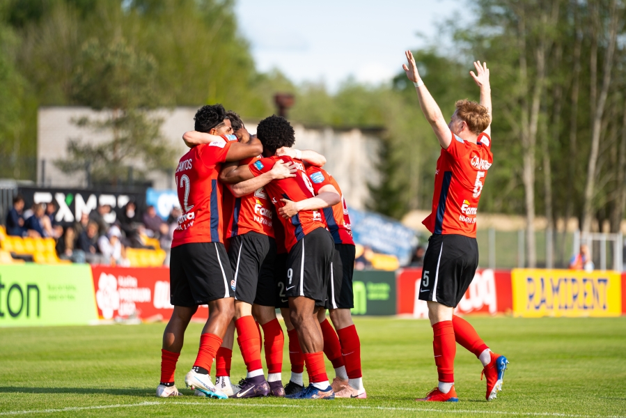 Pöörane andmine Narvas: Viimsi tuli 90+8. minutiks kolmeväravalisest kaotusseisust välja, aga lisaajale ei pääsenud