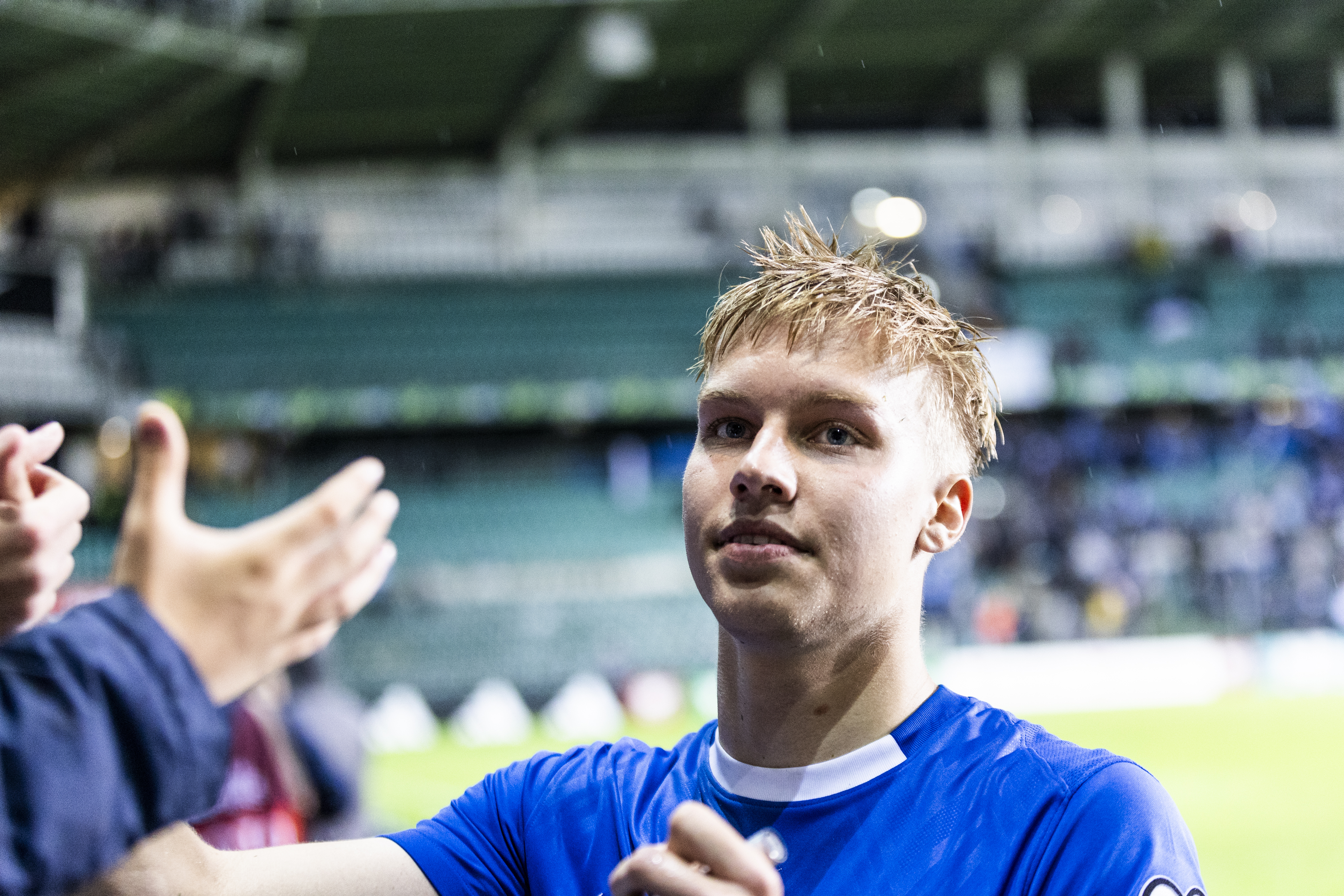 Palumetsa klubi tervitas Poomi ja Musabat šokk-poolajaga  (video!) 