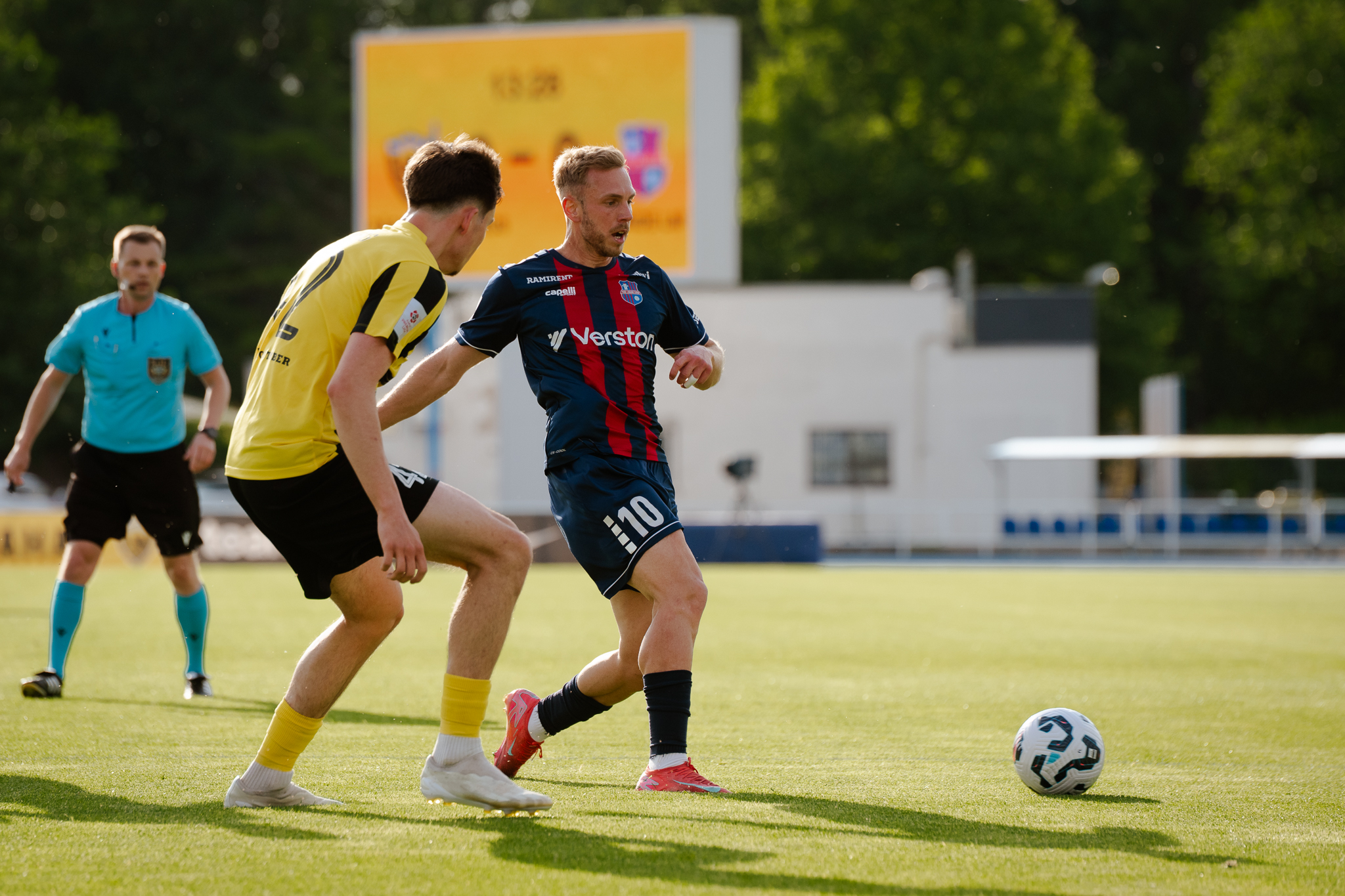 VAATA JÄRELE: Vaprus alistas kolme punase kaardiga mängus ka Paide Linnameeskonna!