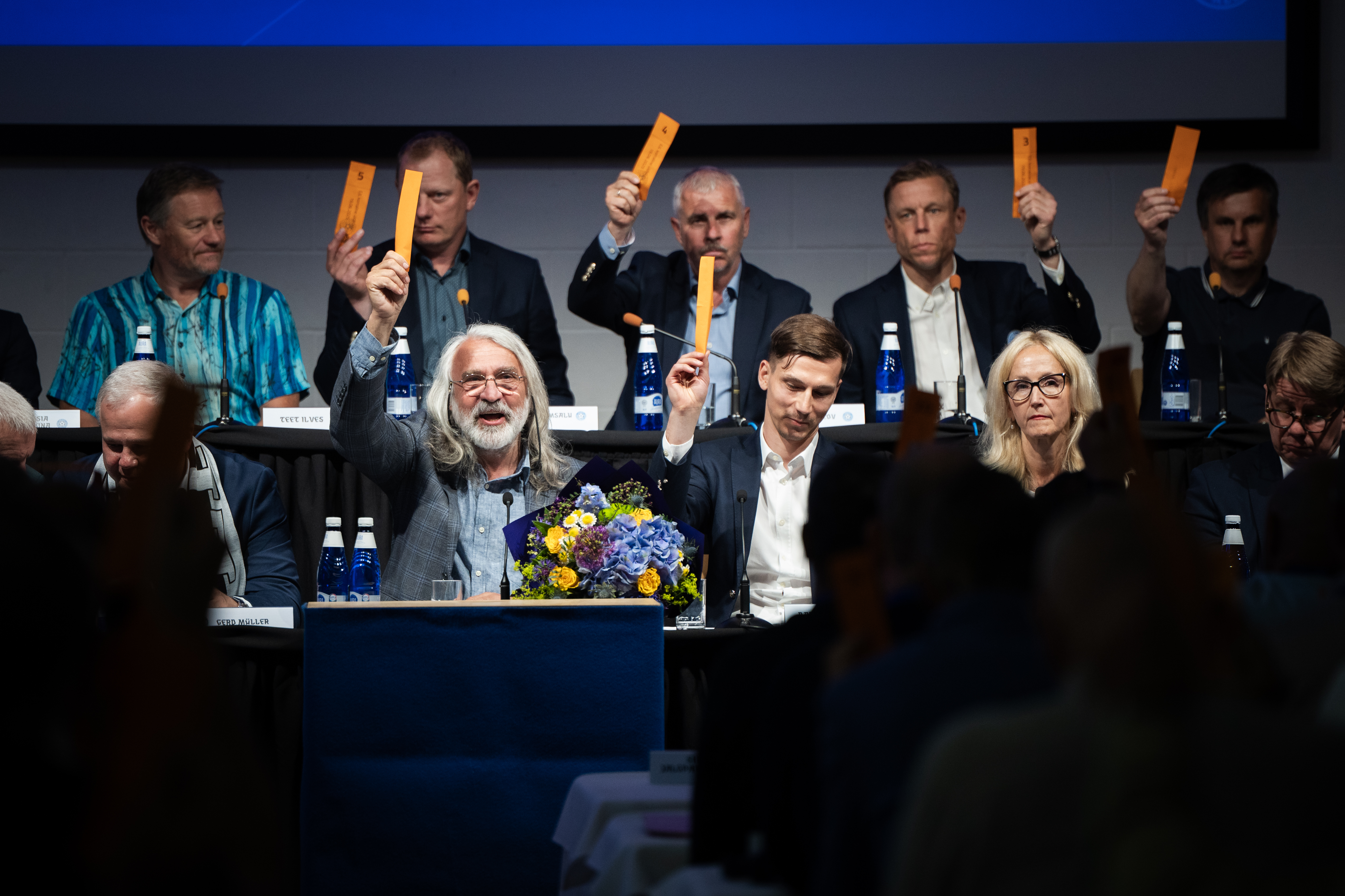 EJL-i erakorraline üldkogu toimub jaanuaris, UEFA põhjendab Vene klubidele raha väljamaksmist juriidiliselt seotud kätega