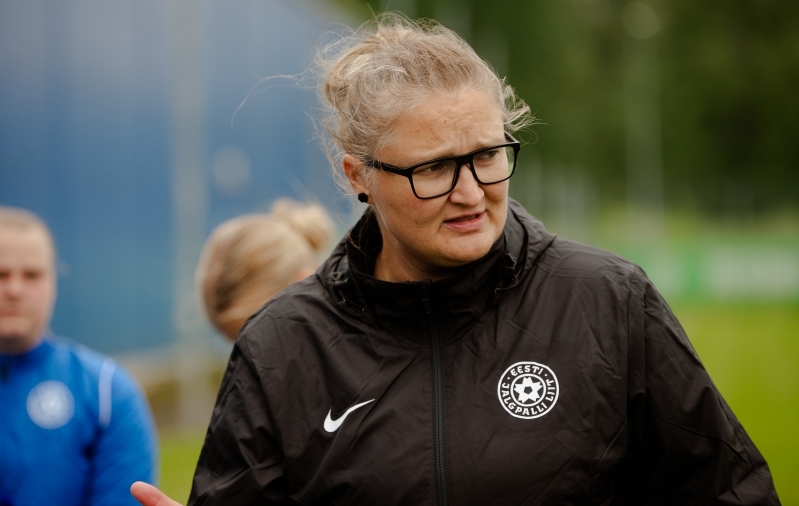 Aleksandra Ševoldajeva juhendatava Eesti jaoks on fookuses enda mängu juurutamine. Foto: Liisi Troska / jalgpall.ee
