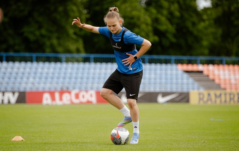Kas pilti võiks tõusta Nicole Kelli? Foto: Liisi Troska / jalgpall.ee
