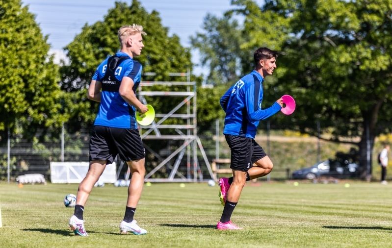 Rocco Robert Shein ja Martin Vetkal 2023. aasta suvel Eesti koondise treeningul. Foto: Brit Maria Tael