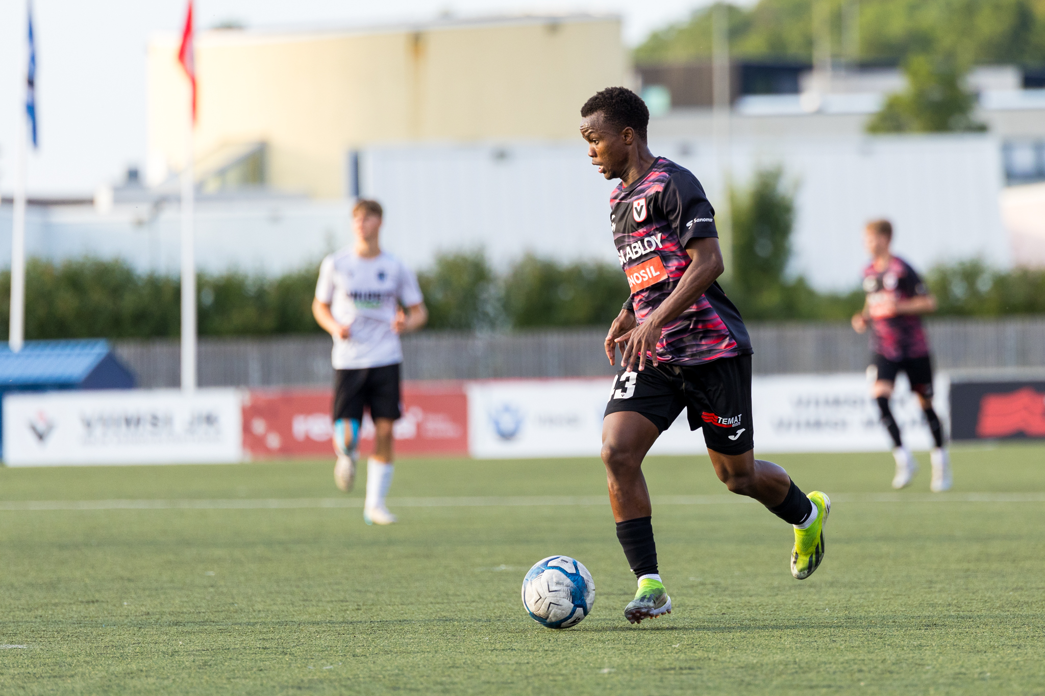 Viimsi alistas punase laterna ning vaatab kindlalt üleminekumängude suunas