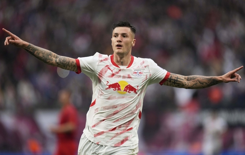 Manchester Unitedi uueks kesktormajaks sai Benjamin &Scaron;e&scaron;ko. Foto: Scanpix / Matthias Schrader / AP