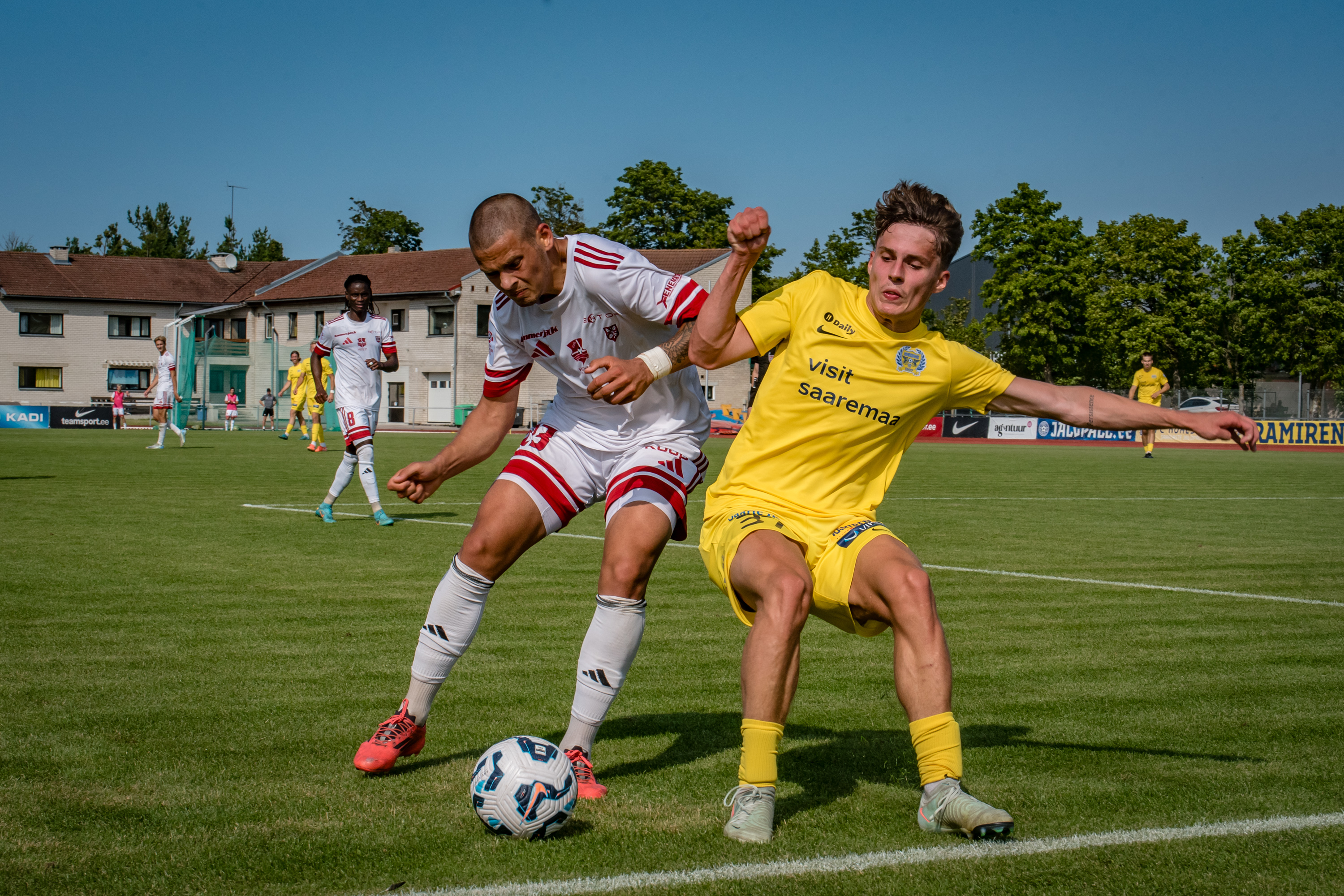 VAATA JÄRELE: Harju lõi Kuressaares kolm väravat ja parandas tabelikohta