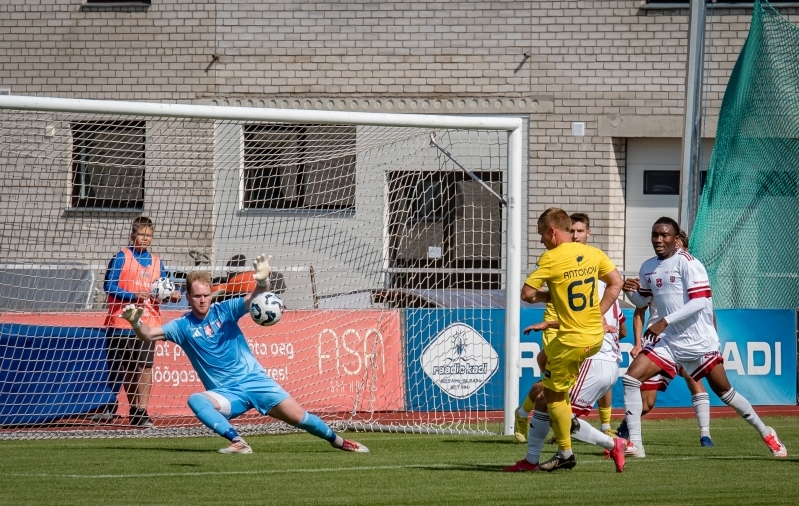 Ivans Baturins tegutses Harju väravasuul hästi. Foto: Allan Mehik