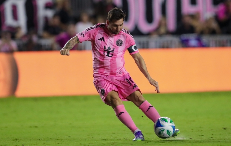 Video: Messi lõi vigastuspausilt naastes iluvärava ja andis efektse väravasöödu