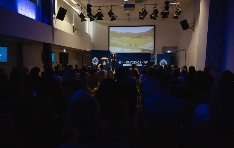 Naiste jalgpalli konverents võeti soojalt vastu. Foto: Liisi Troska / jalgpall.ee