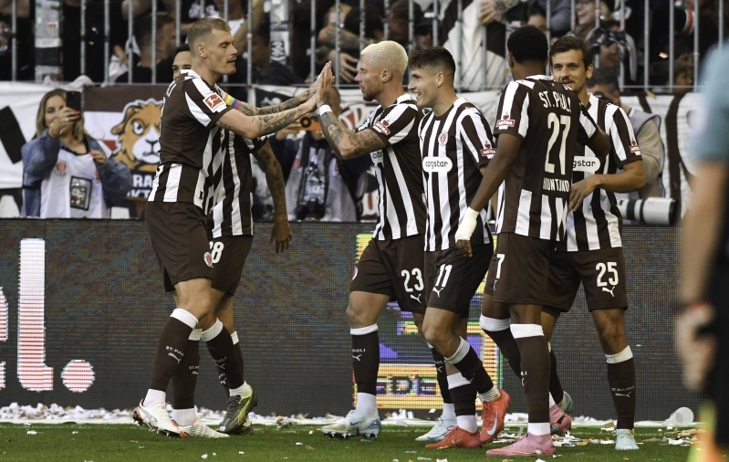 St. Pauli sai Dortmundi vastu magusa punkti, Ceesay teenis penalti ja vastasele punase kaardi