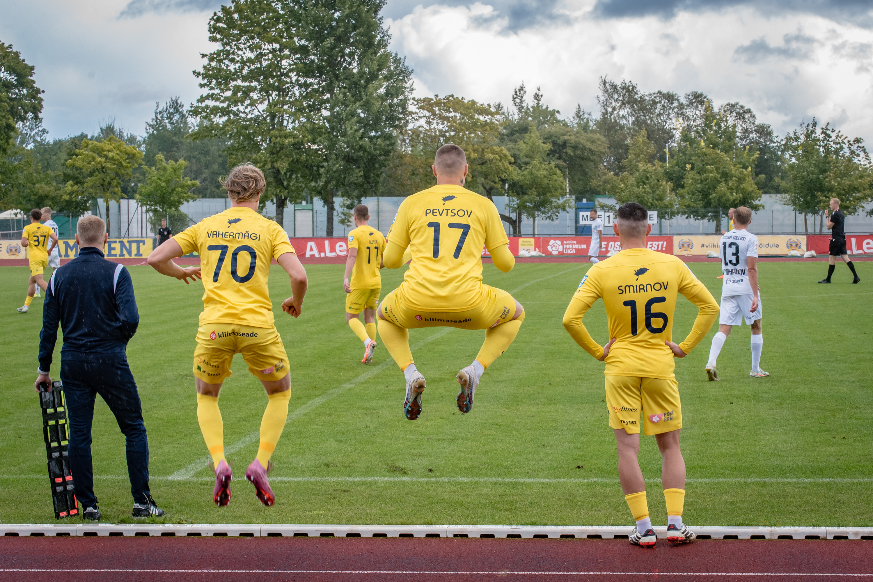 VAATA JÄRELE: Pajunurm tõi Kuressaarele magusa võidu, Paide ja Kalju leppisid viiki