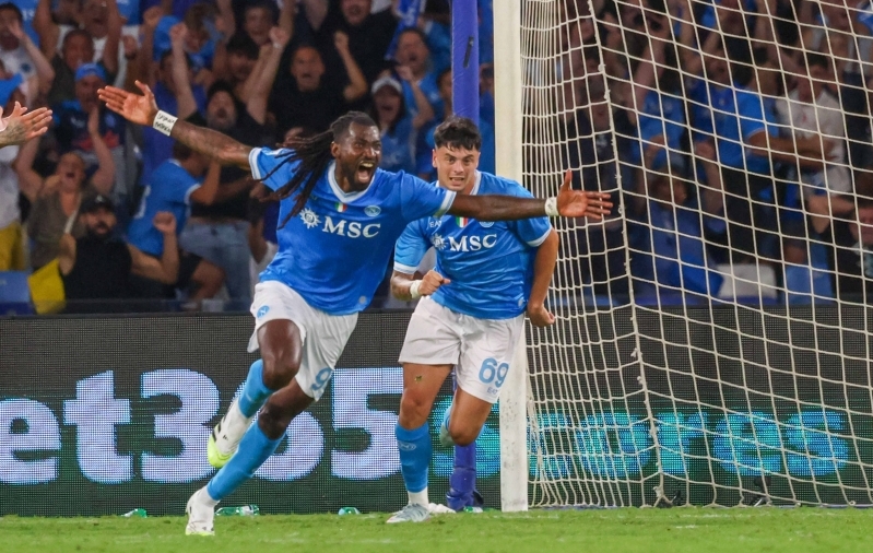 Napoli kurvastas 90+5. minutil Cagliarit, kes oli eelmises voorus vastupidises rollis