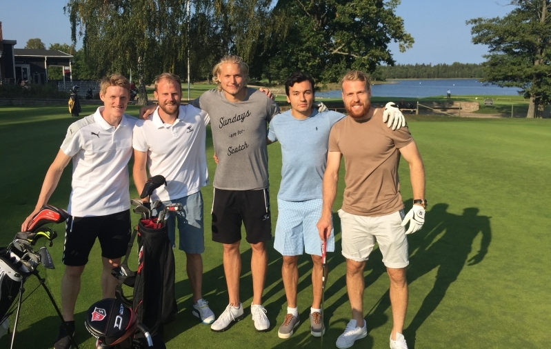 Kalmaris tuli Anieri ellu üha rohkem golf. Vasakul Rasmus Elm. Foto: erakogu