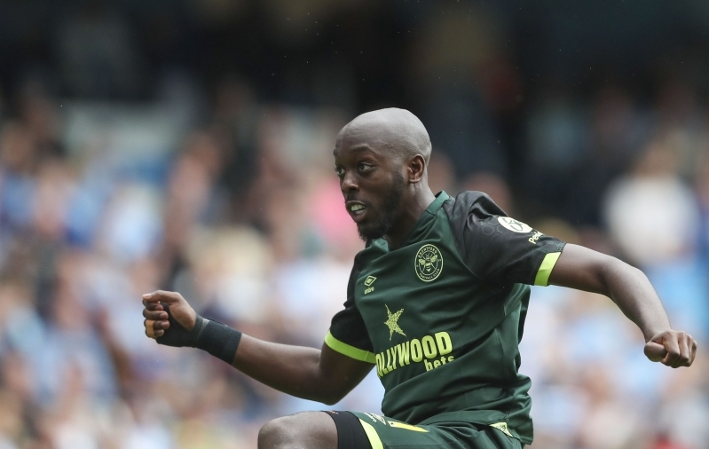 Newcastle asendab ühe jonniva ründaja teisega, Tottenham laenab Prantsusmaa koondise väravaküti