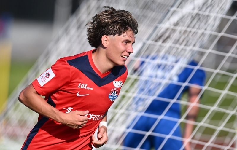 Mark Maksimkin sai indu eurom&auml;ngudest. Foto: Sergei Stepanov