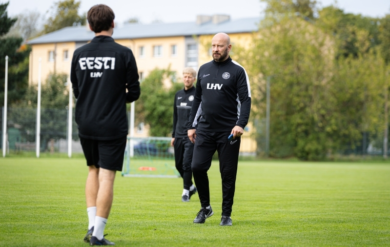 Noortekoondist tüüriv Sarajärvi: mängijat võetakse vahel kui individuaalset projekti. Eesti arengule see kaasa ei aita  (+ Paalbergist, puudujatest, Eermest) 