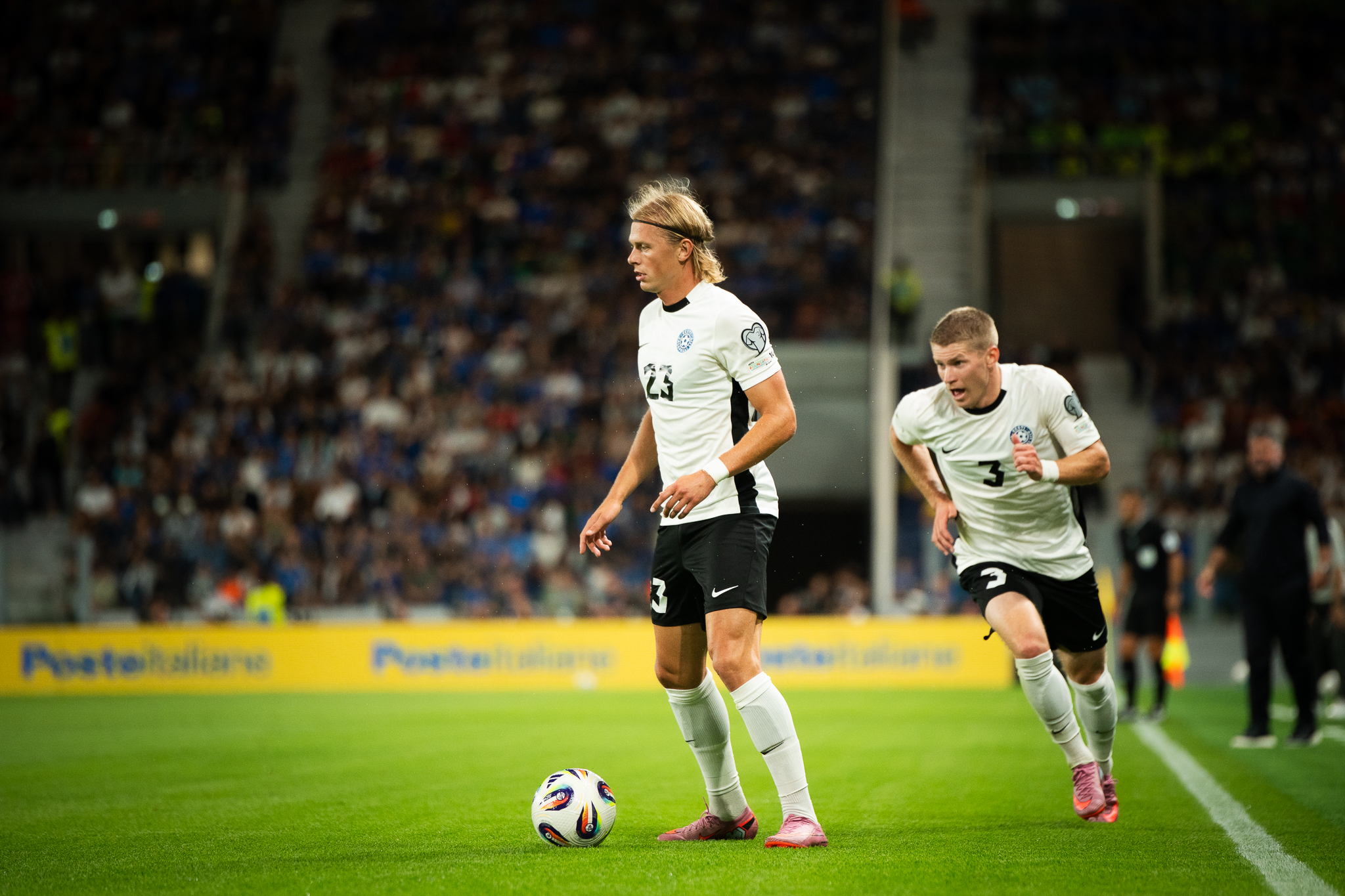 Nüüd on Saliste ja Sinjavski teineteise konkurendid. Foto: Liisi Troska / jalgpall.ee