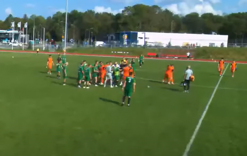 Neli punast kaarti ja väidetavad tapmisähvardused - mis juhtus Jõhvi Phoenixi ja Tartu Kalevi vastasseisus?