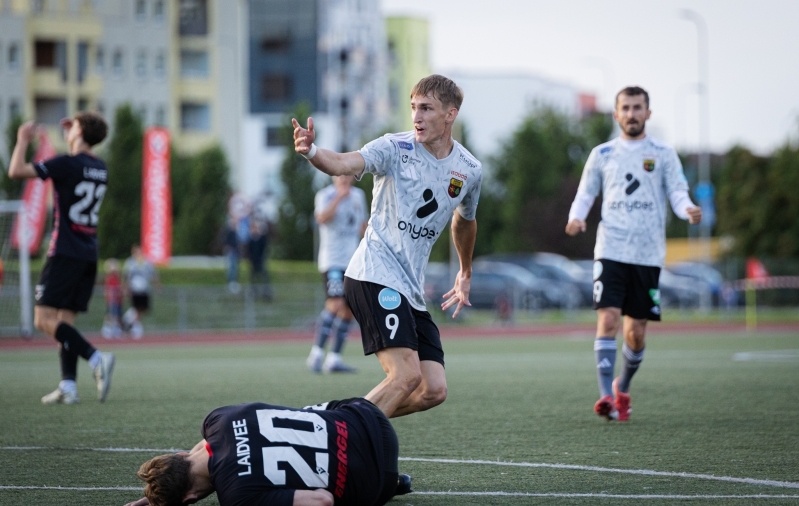 Tipphetked: Õunapuu kostitas Elvat kahe väravaga, Beglarišvililt 1+1