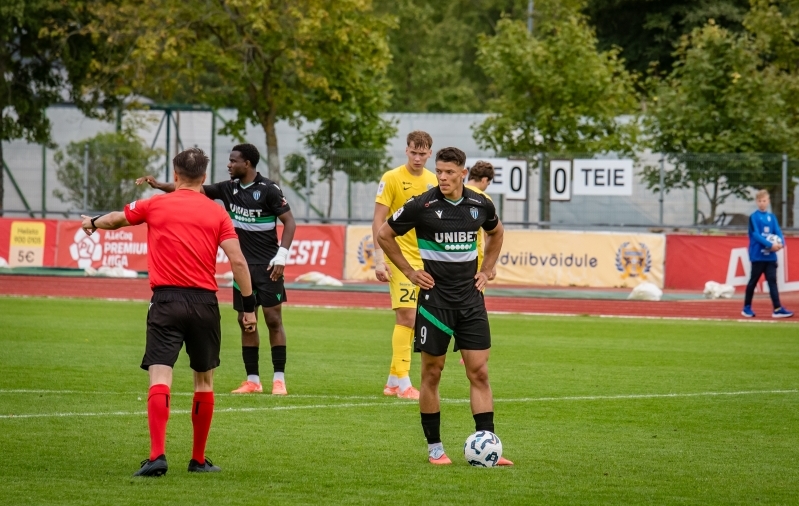 Kalev läks juhtima VAR-i abil määratud penaltist. Foto: Allan Mehik