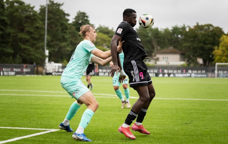 Esiliiga punaseks värvunud voorus jäi teiste seas kannatajaks Zakarljuka, sangariks kerkis Godwin