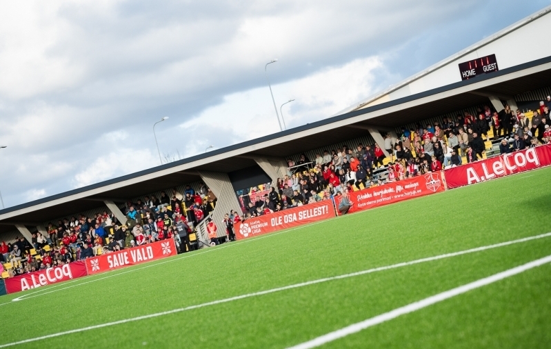 Laagri kunstmuruväljak sai uue ilme. Foto: Liisi Troska / jalgpall.ee