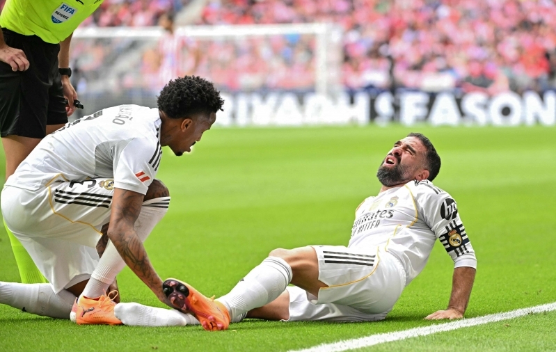 Tagasilöök! Real Madridil pole mitmeks nädalaks paberitega paremkaitsjat