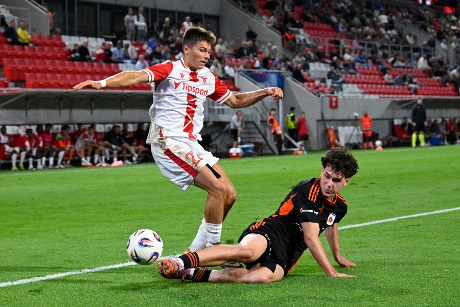 Kolmest eestlasest kaks kuulusid Trencini põhisse. Ebaõnnesõdur Jepihhin jääb kuni kaheks kuuks eemale  (Palumetsalt värav!) 