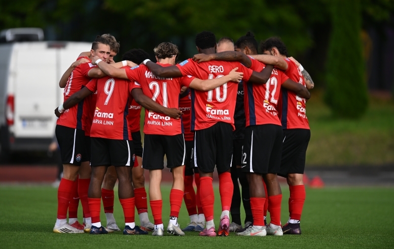 Pimedal ajal on Kalev-Fama staadionil võimatu mängida. Tegevjuht Burdakov: tegeleme sellega, aga kõike ei saa kiiresti lahendada