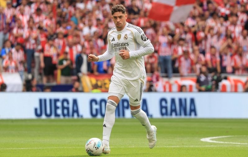 Madridis käärib: Alonso näeb Valverdet paremkaitses, mängija arvab teisiti