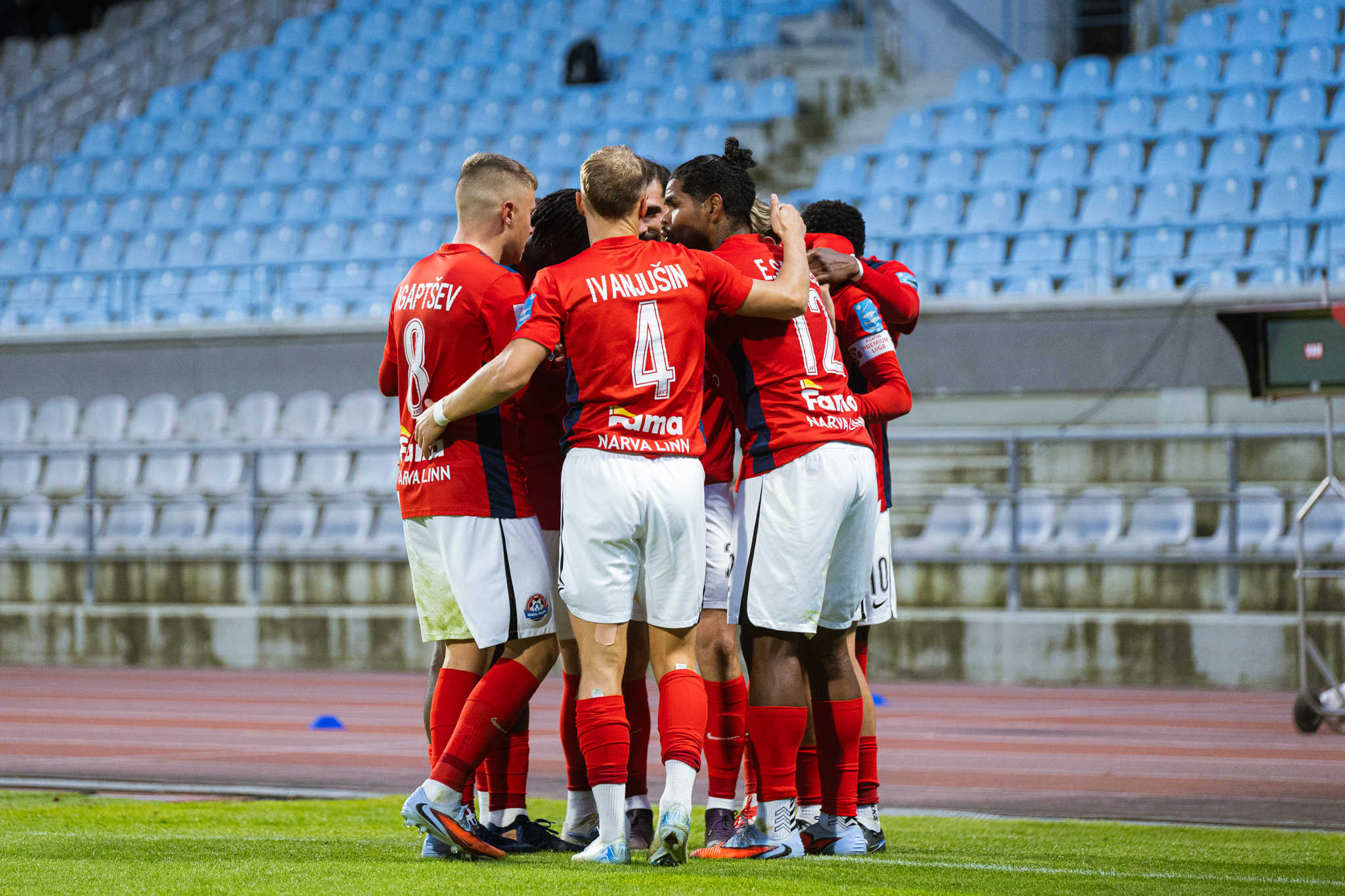 Uhiuue halli ukse taha jäetud Trans kasutab vanu meetodeid. Klubijuht: minevikus võitsime selliste tingimustega karika!