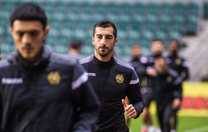 Mhitarjan Manchester Unitedi saagast: Mourinho kirjutas mulle igal õhtul sama sõnumi